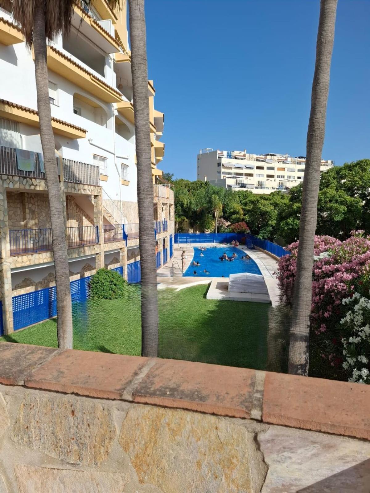 Happy Travel Torrequebrada Golf & Beach
